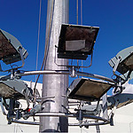 Монтаж прожекторов на мобильной короне мачты МОГ-МК. Прожектор ГО 332-001 мощностью 1 кВт с металло-галогеновой лампой